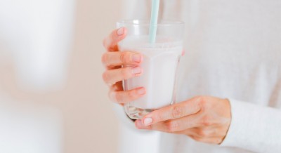 9 Manfaat Minum Susu Sebelum Tidur, Bikin Gemuk?